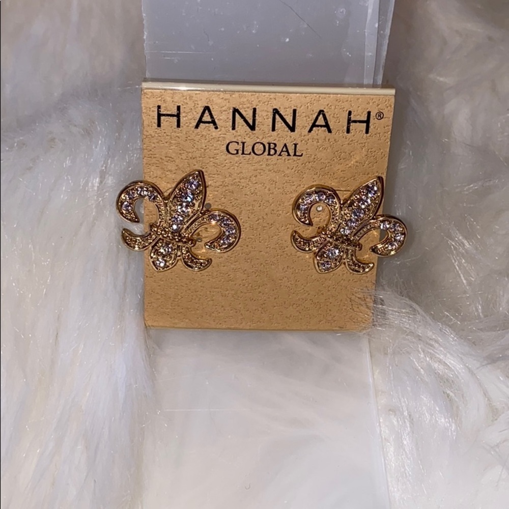 New with tags Hannah  global earrings